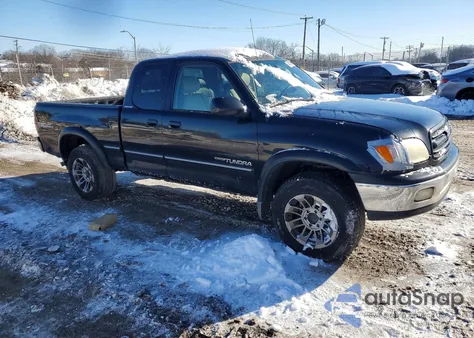2001 Toyota Tundra Access Cab Limited из США, поврежденный, VIN 5TBBT481X1S158132